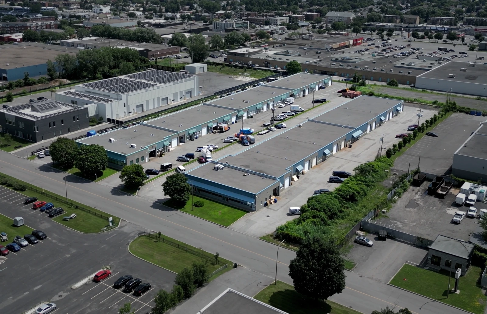 12650–12768 Boulevard Industriel, Pointe-aux-Trembles